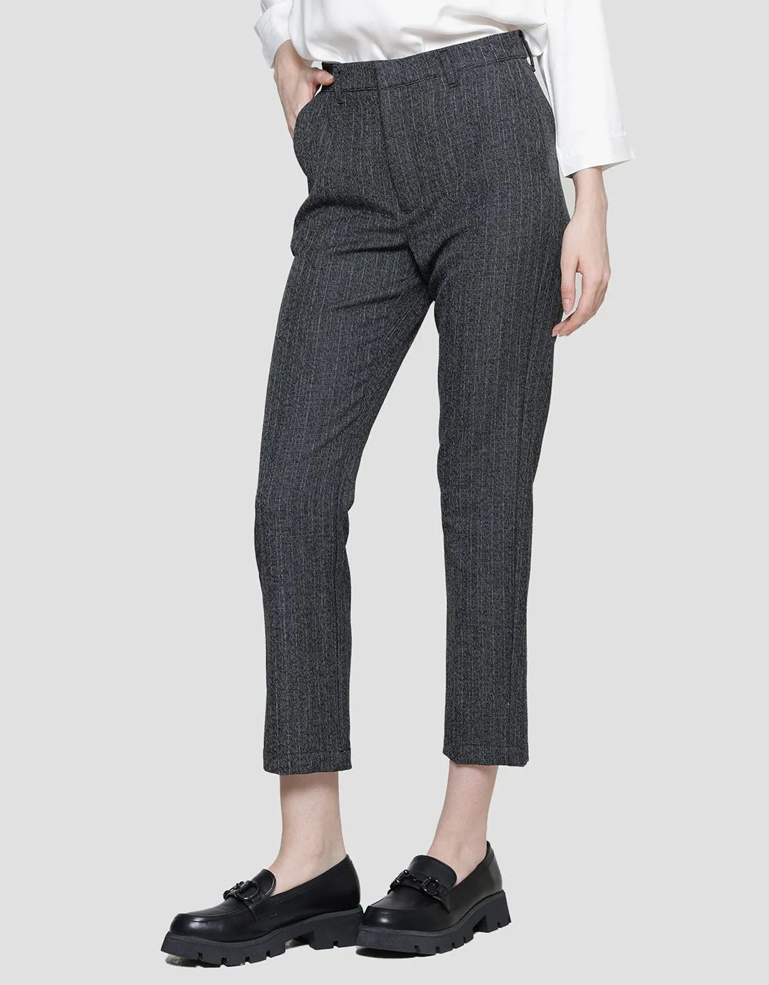 Connexion Celana Panjang Wanita With Dot Pattern
