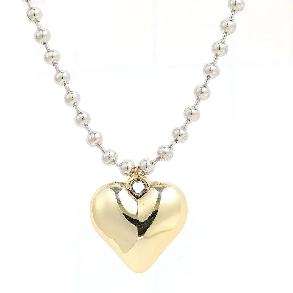Heart Velvet Choker Necklace: Gothic Bow Detail for Edgy Style