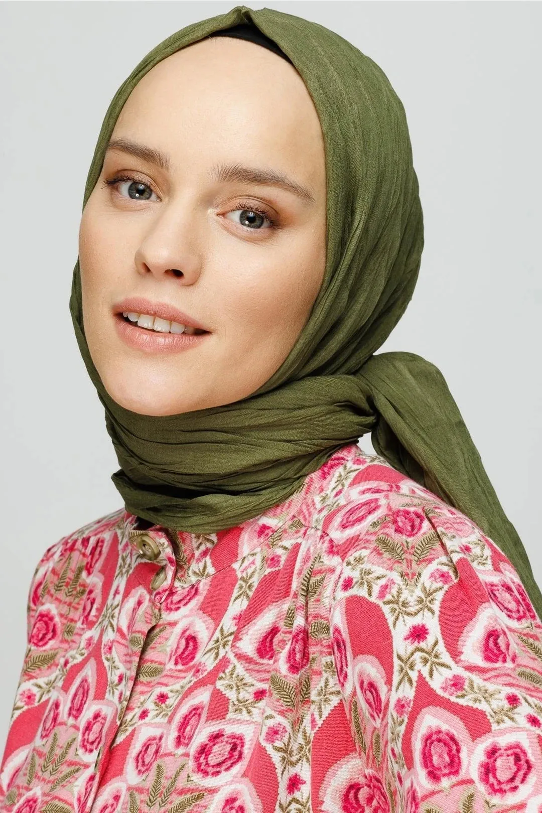 Khaki Pleated Bamboo Hijab