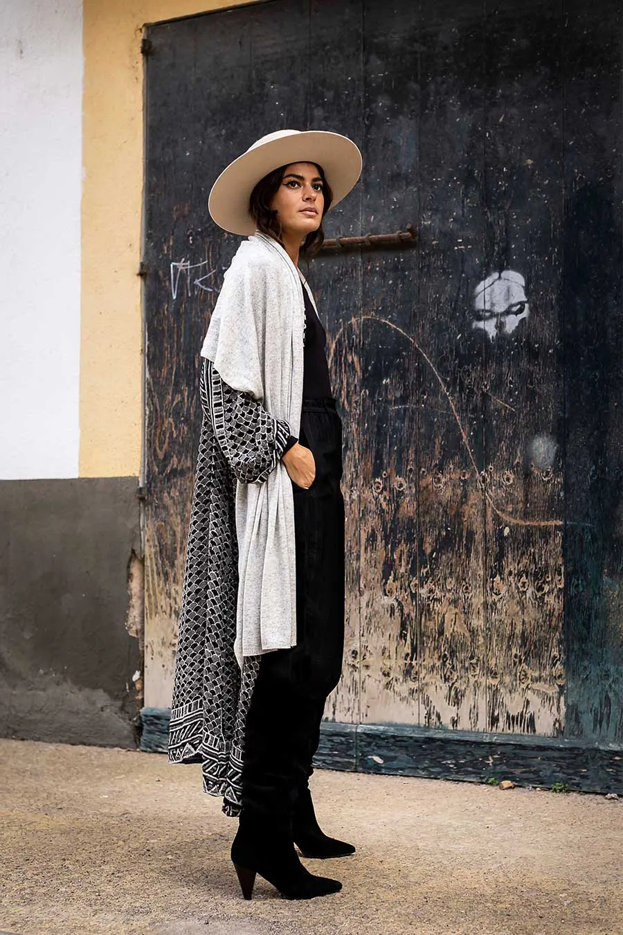KNIT CASHMERE SHAWL LIGHT GREY