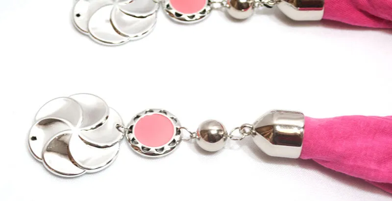 Ladies Silver Flower Pendants Fashion Scarf Wholesale