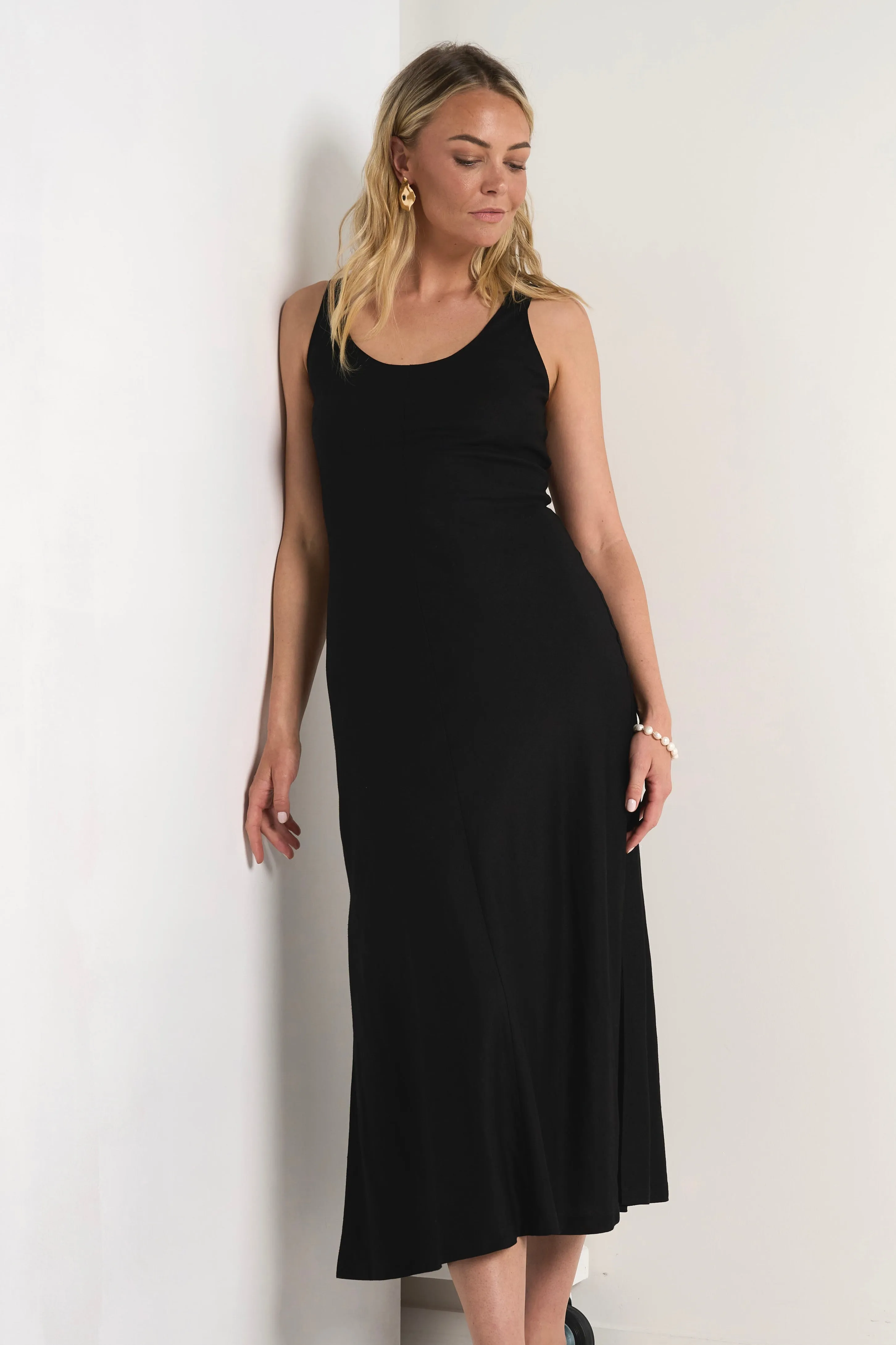 Nerve Black Sleeveless Scoop Neck Bias Maxi Dress