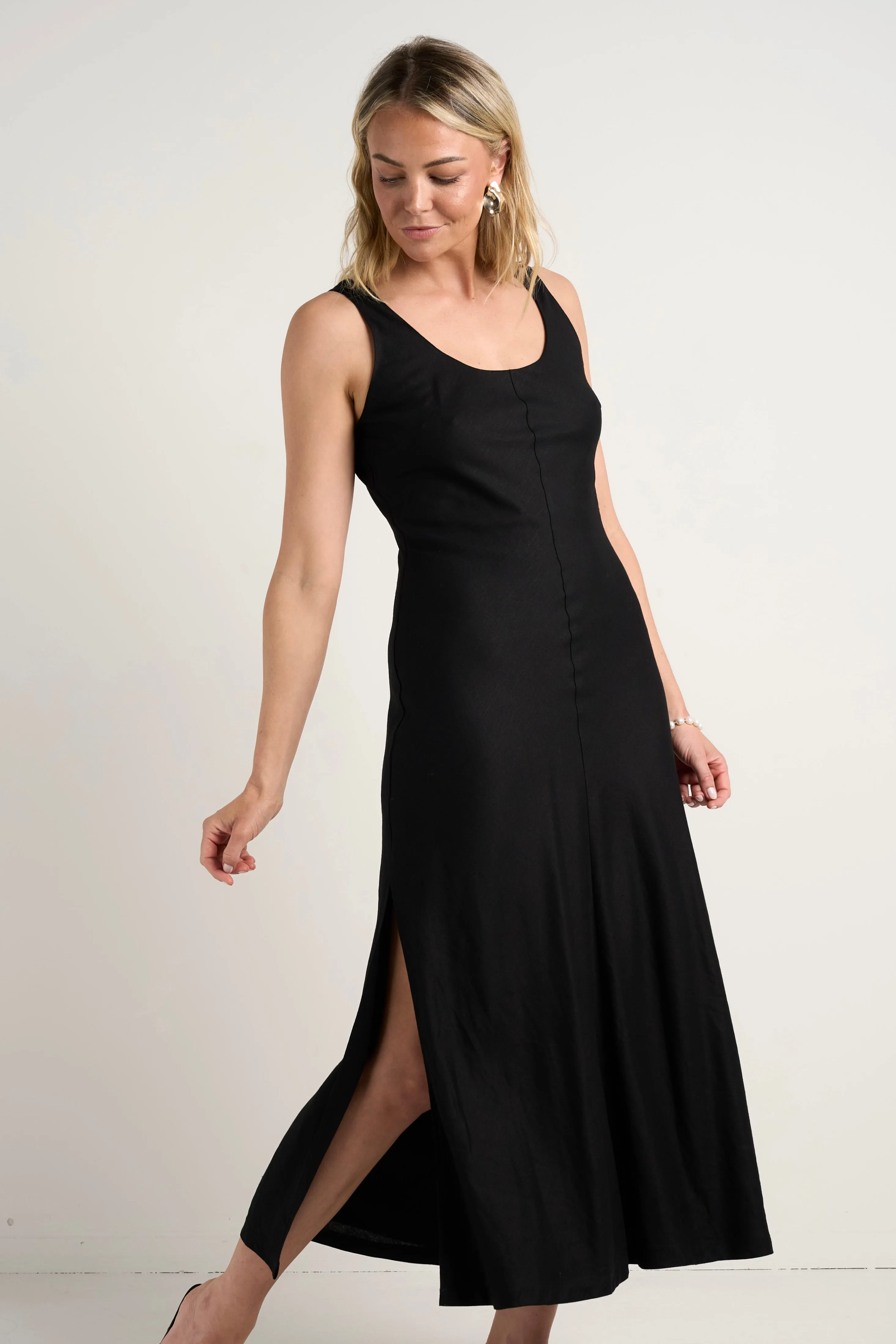 Nerve Black Sleeveless Scoop Neck Bias Maxi Dress