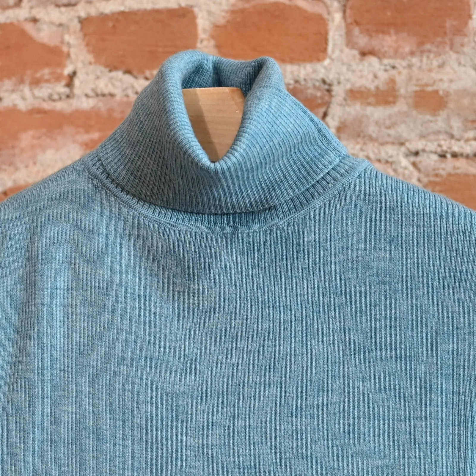 Pendleton Ribbed Merino Turtleneck in Atlantic Blue Heather