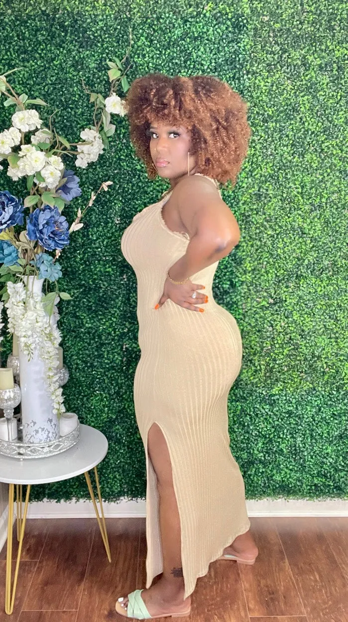 The JULIA Ribbed Maxi Dress