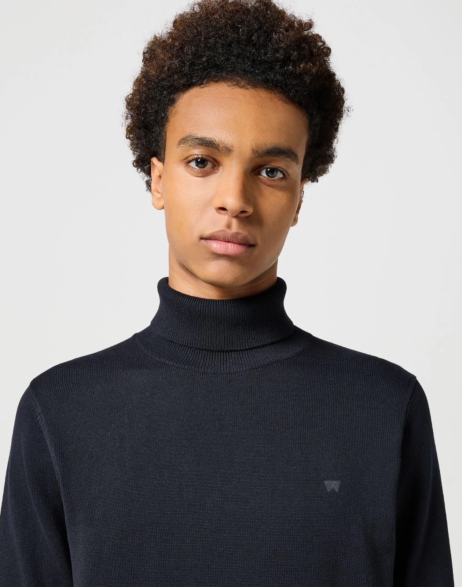Wrangler Men's Turtle Neck  Sweatshirt In Black